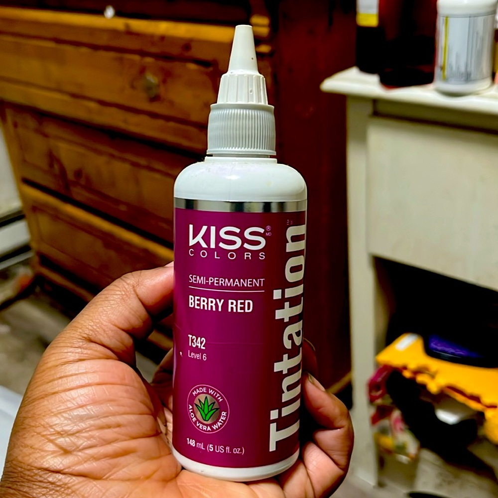 Hair color used color berry red